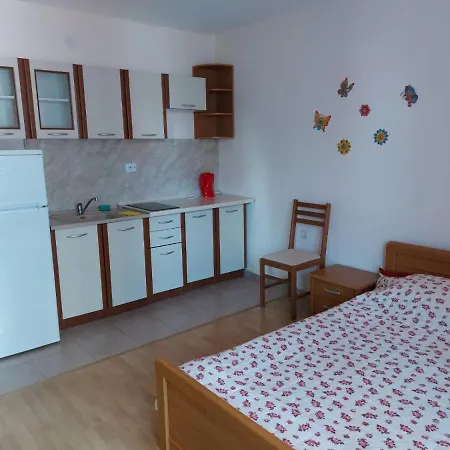 In Privilege Apartcomplex *